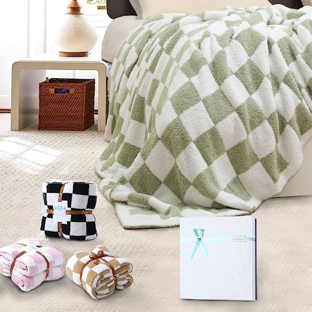 GCQC SAGE GREEN Checkered Throw Blanket, Knitted Checkerboard Fluffy Shaggy NEW
